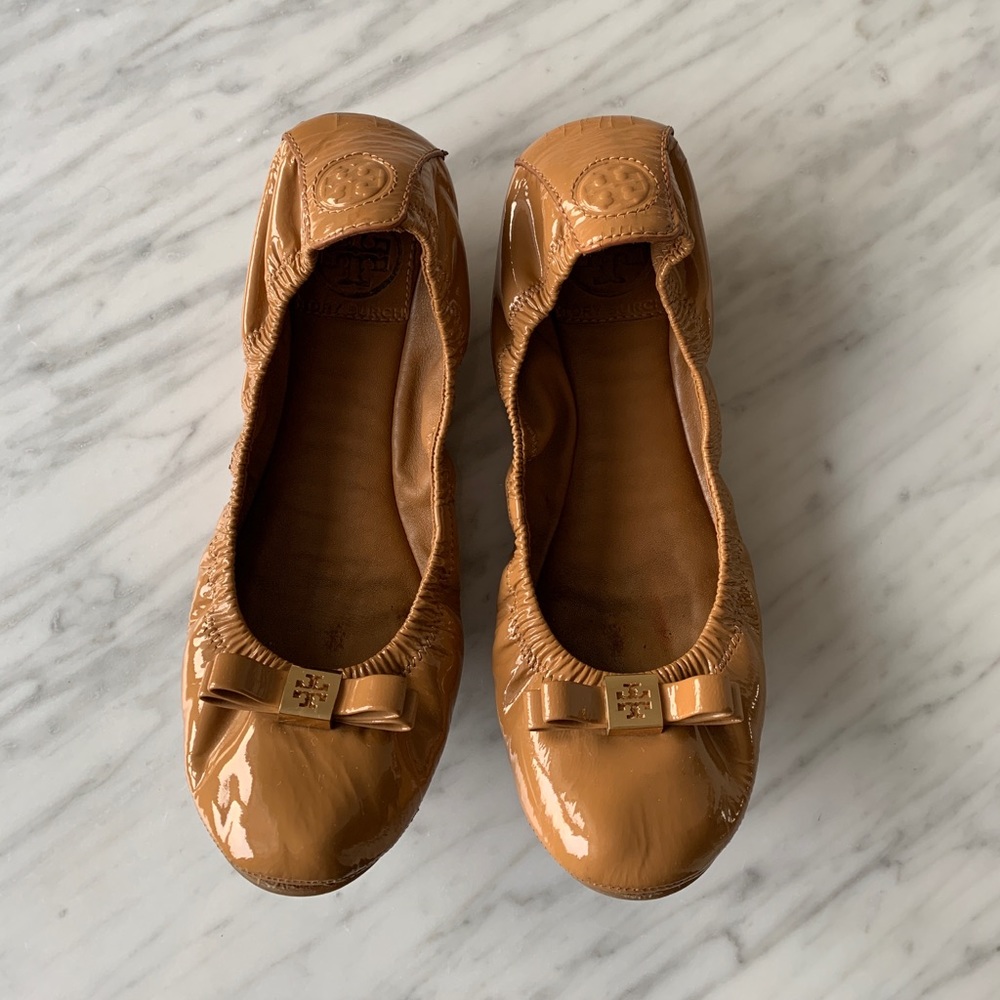 Tory Burch nude patent leather flats